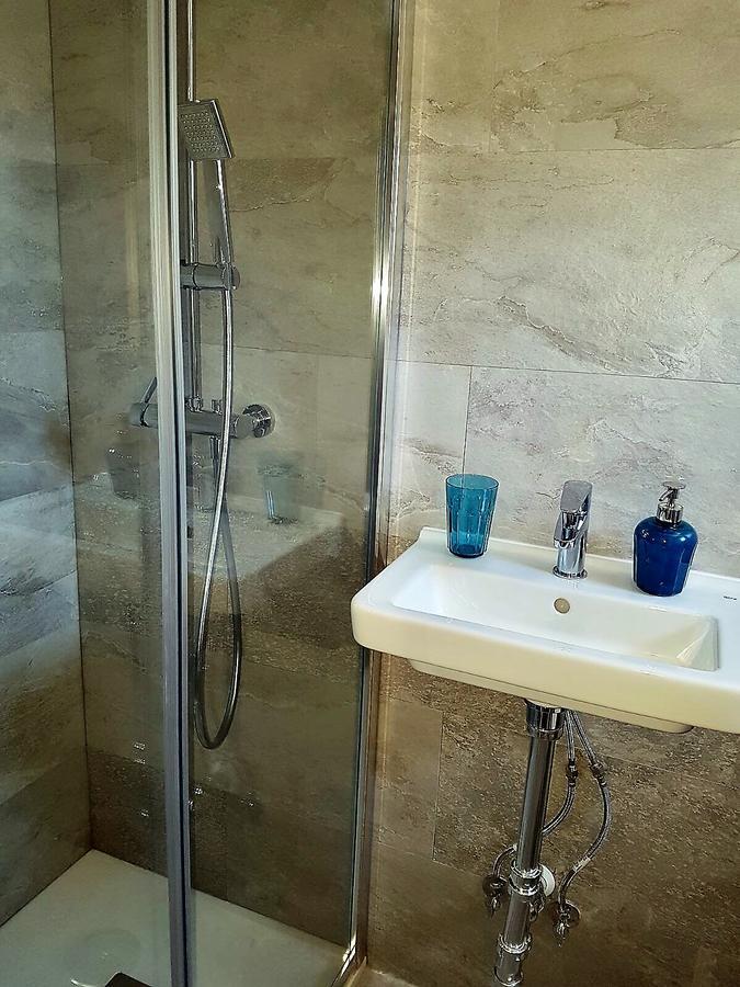One Bedroom Apartment Sea View