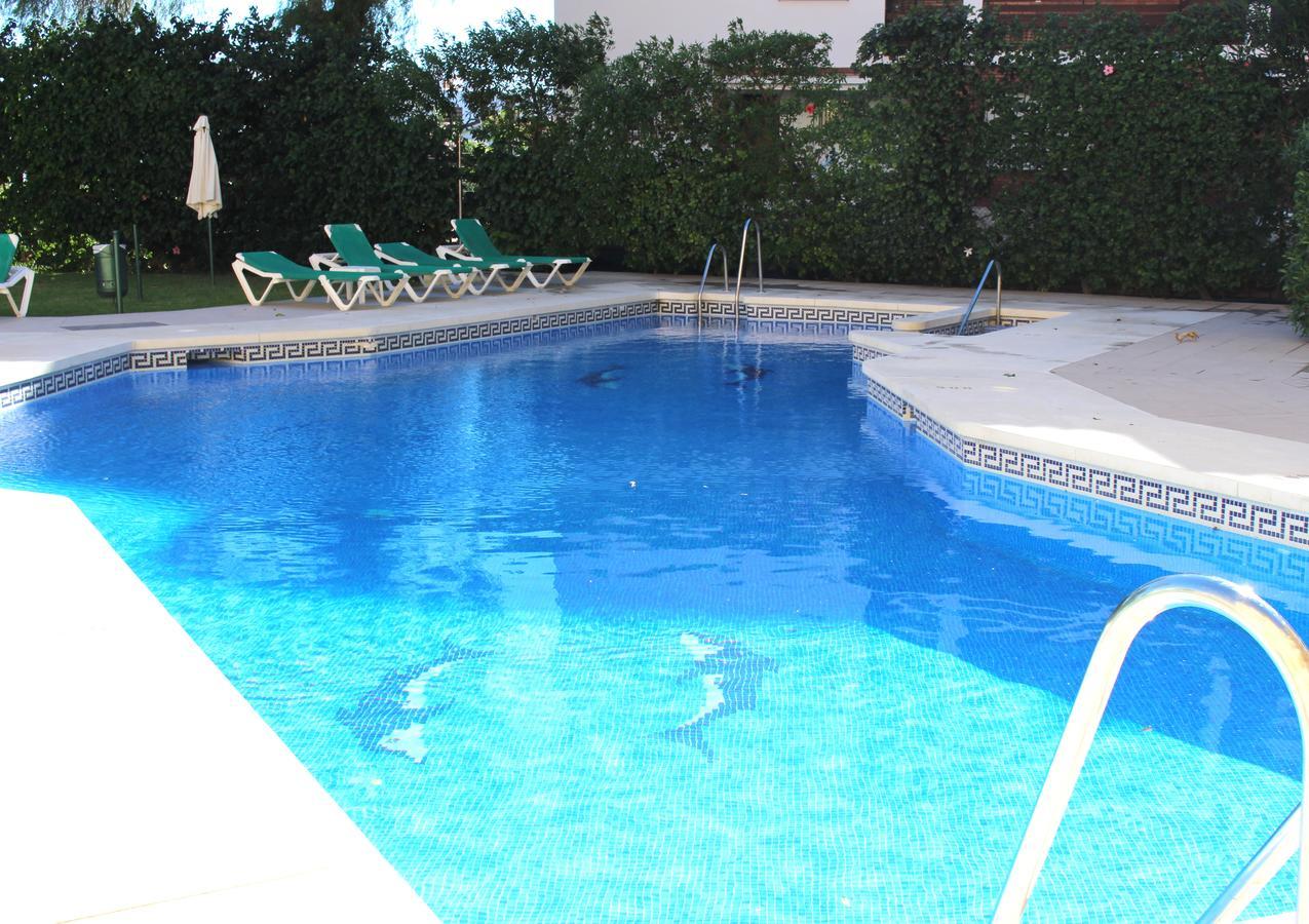 One Bedroom Apartment Sea View