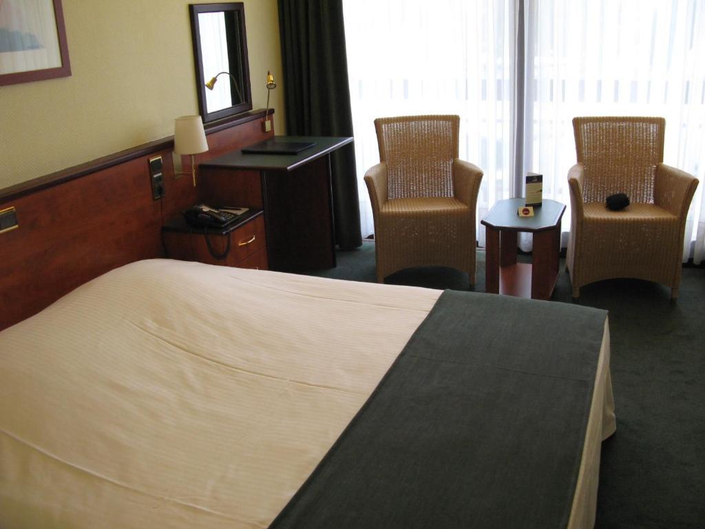 Single Room,53742706:JPEG