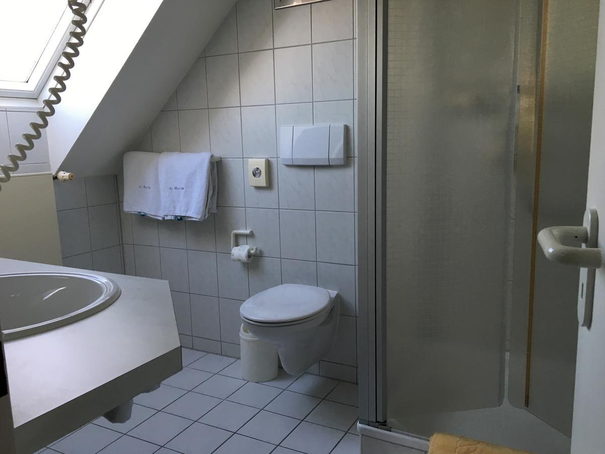 Standard Double Room,537401910:JPEG