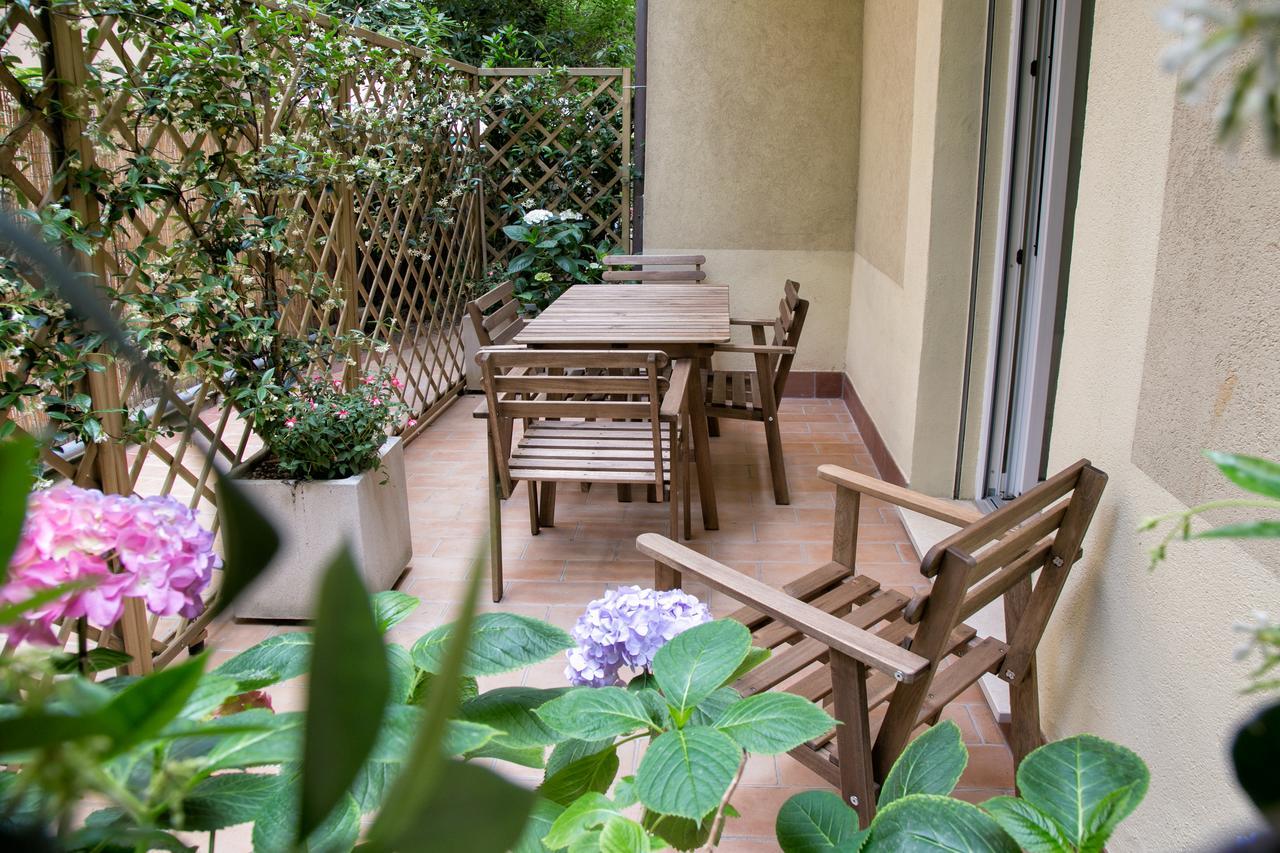 One-Bedroom Apartment Private Patio Ground Floor