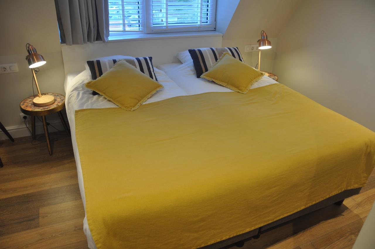 Small Twin Room,1037603443:JPEG