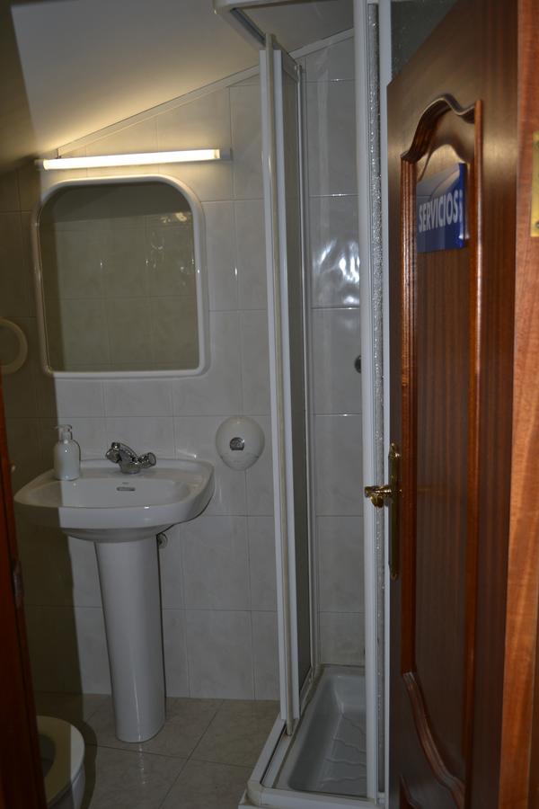 Single Room Shared Shower Toilet