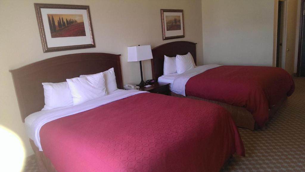 Queen Room Two Queen Beds