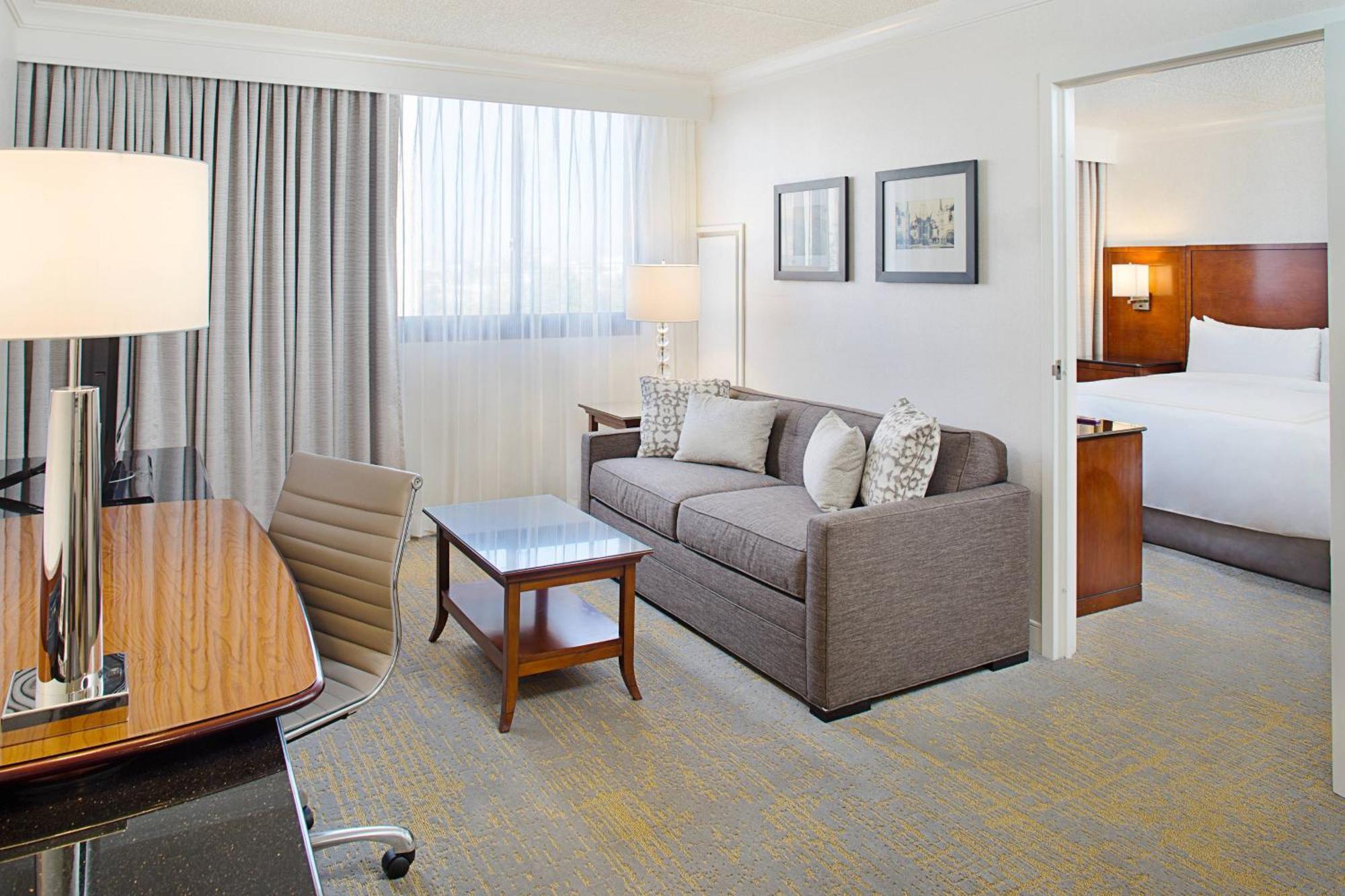 Executive Two-Bedroom King Suite,541034481:JPEG