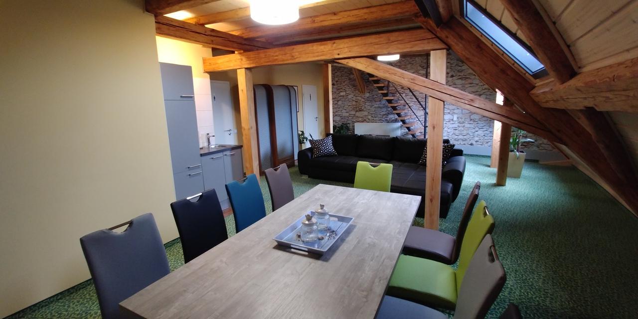 Duplex Studio,543910173:JPEG