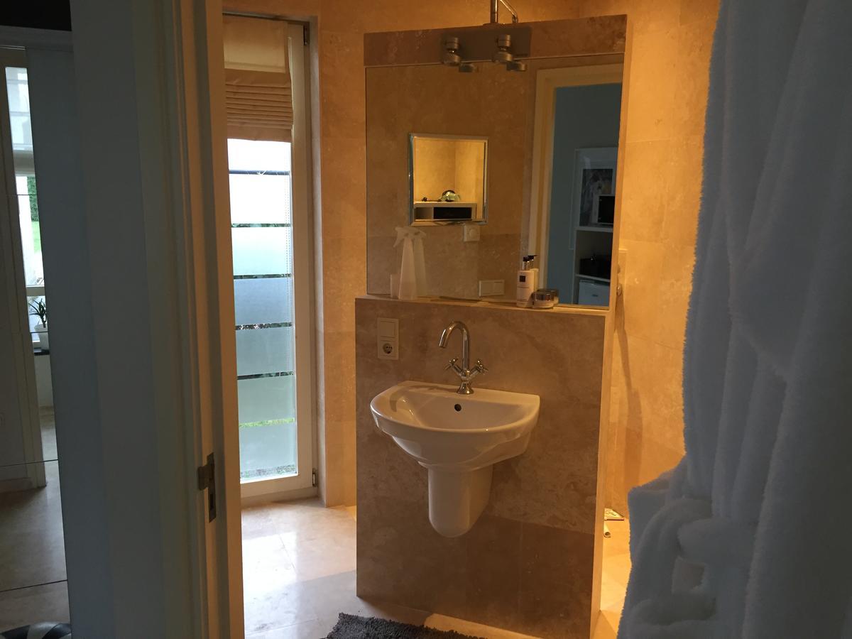 Deluxe Room,1586167449:JPEG
