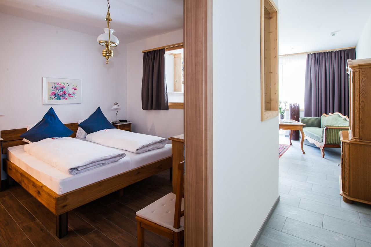Signature Suite