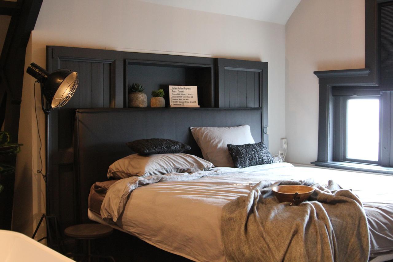 Deluxe Double Room Bath
