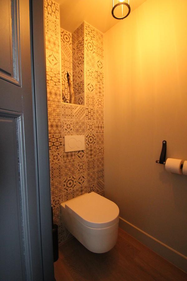 Deluxe Double Room Shower