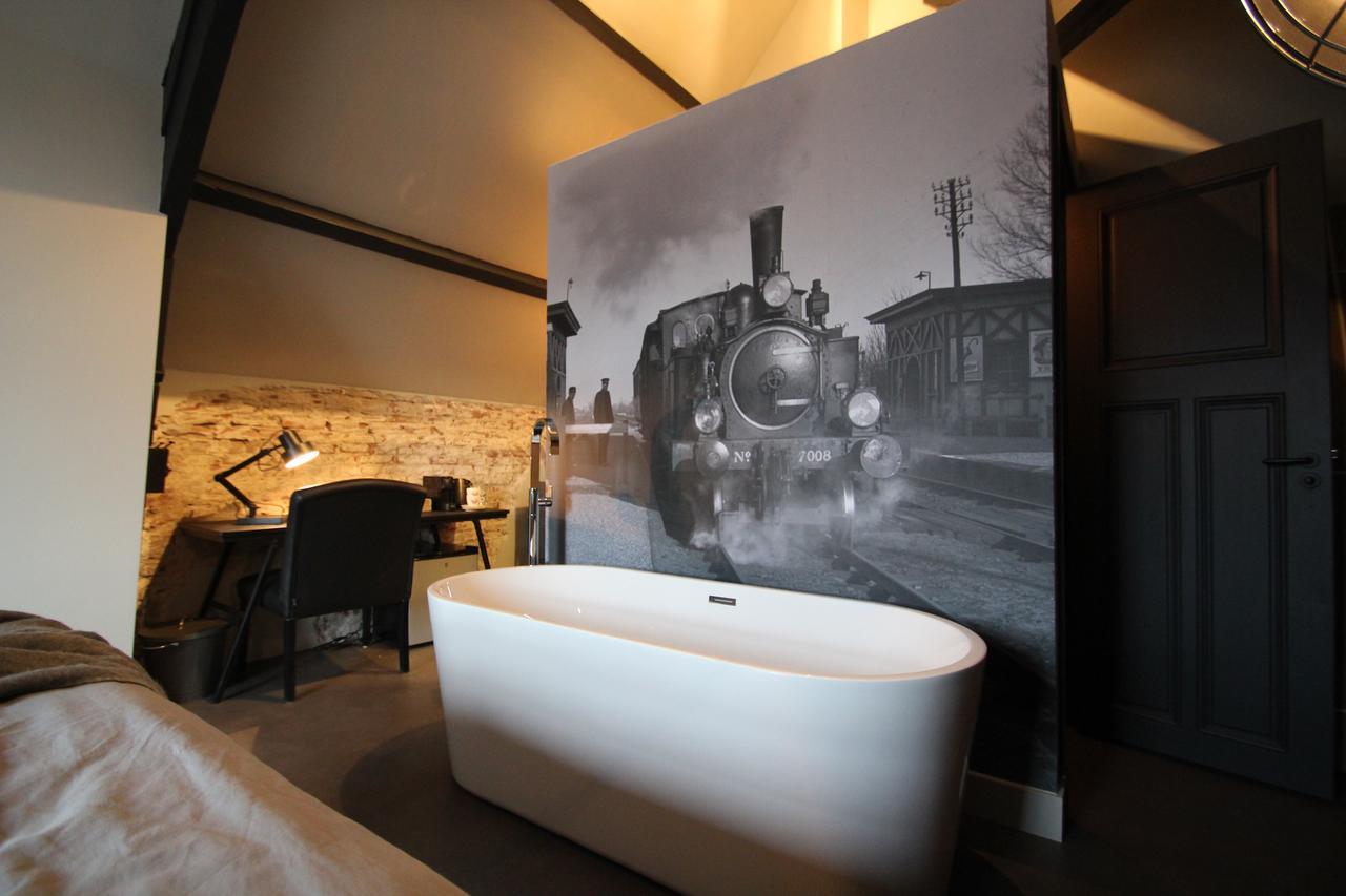 Deluxe Double Room Bath