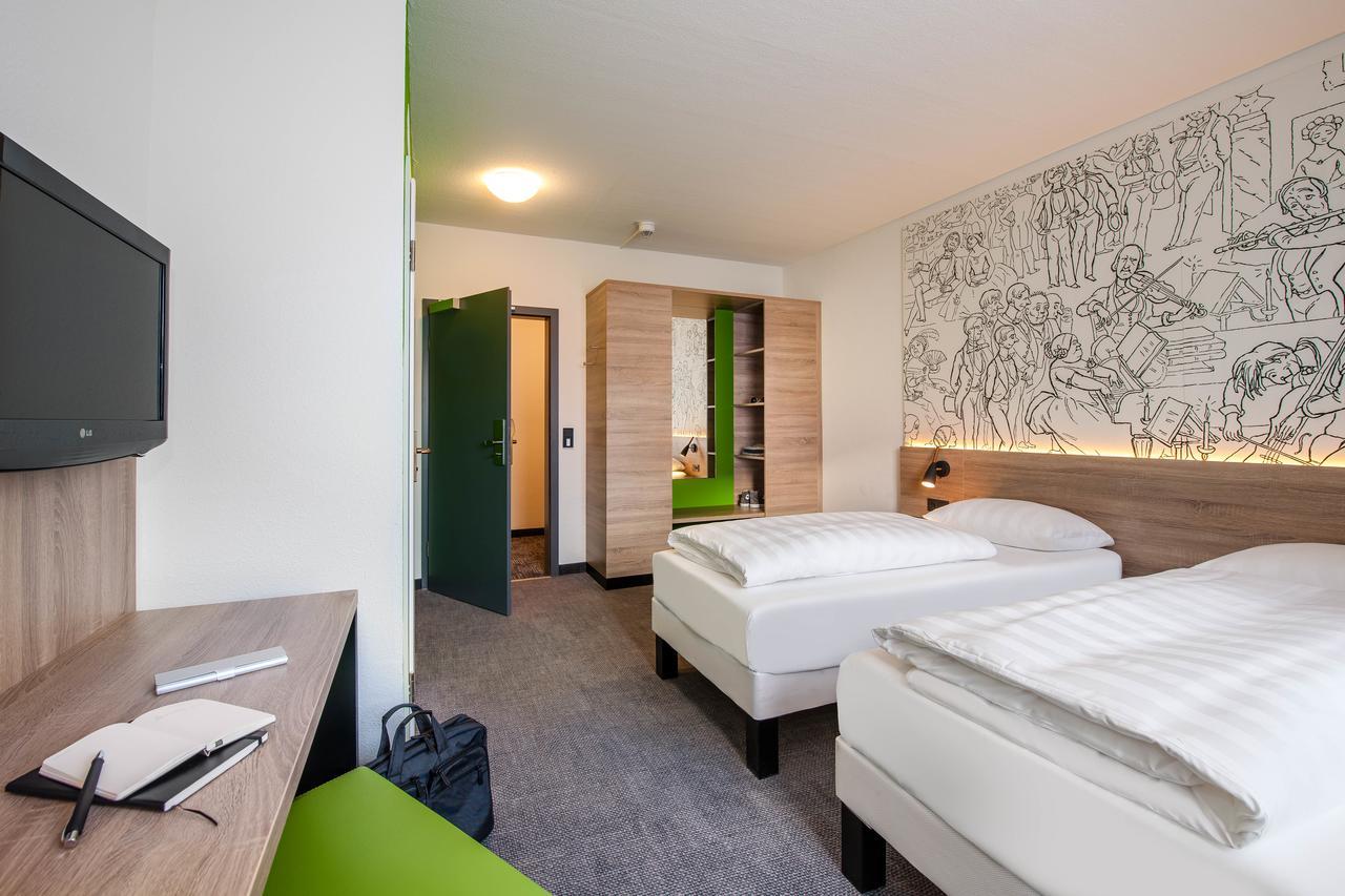 Standard Double Room,545242716:JPEG