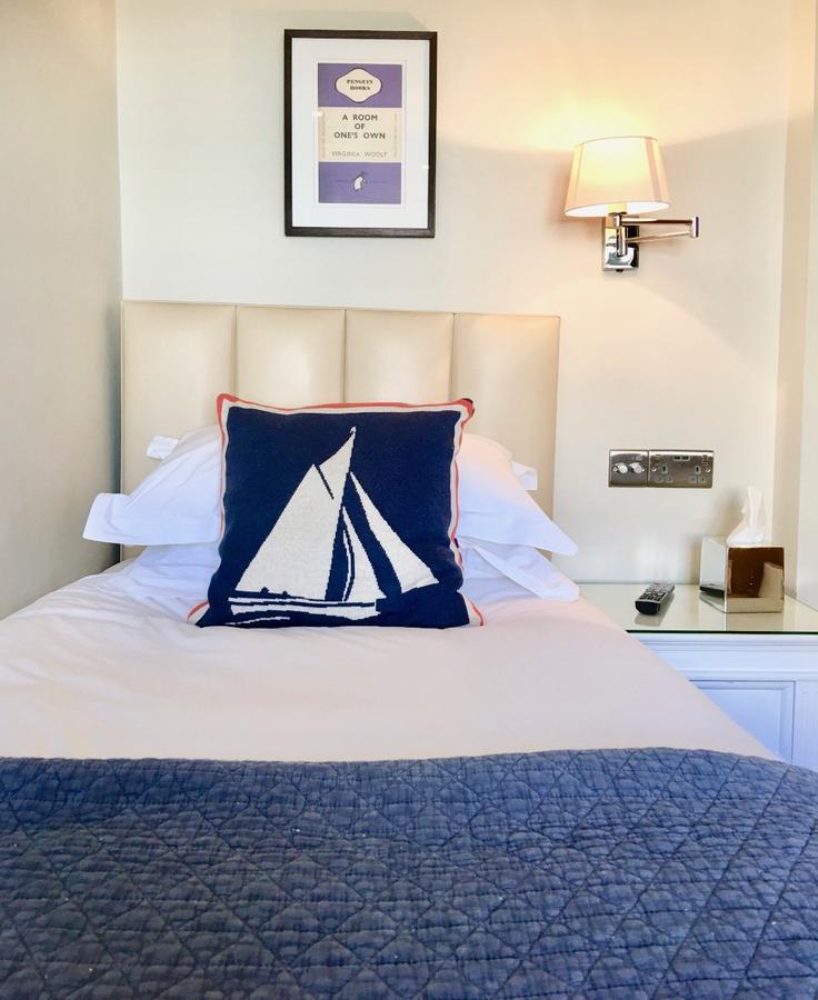 Single Room Sea View,1161905196:JPEG