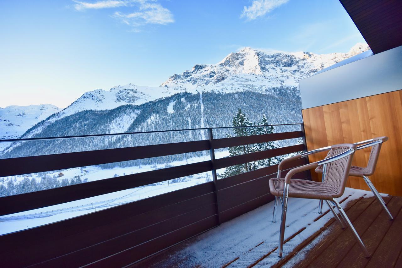 Double Room Balcony Sitting area,547088724:JPEG