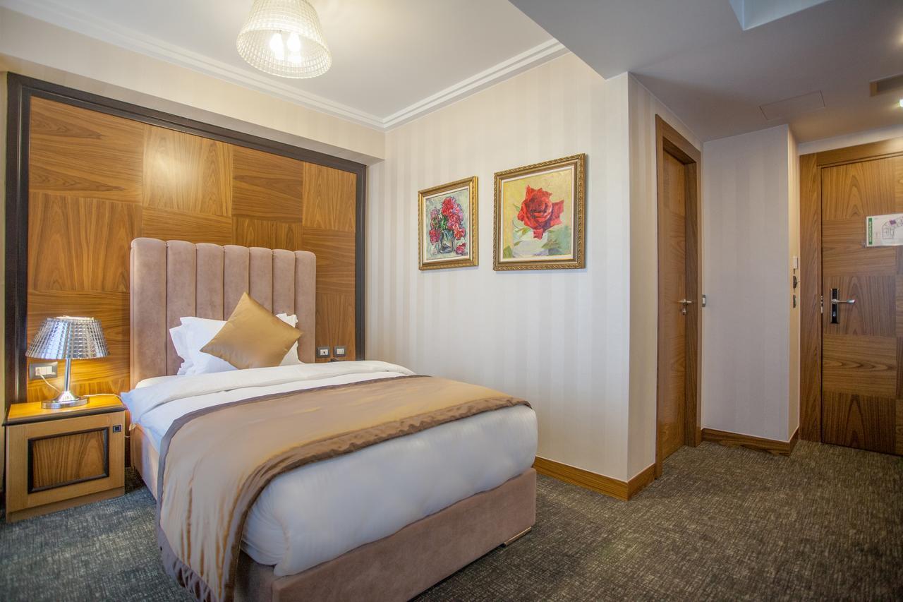 Small Single Room,548666667:JPEG