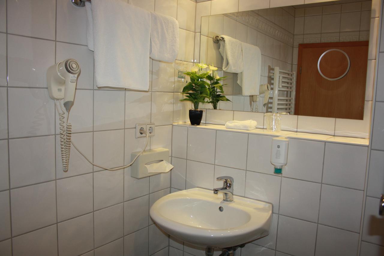 Single Room,1225731056:JPEG