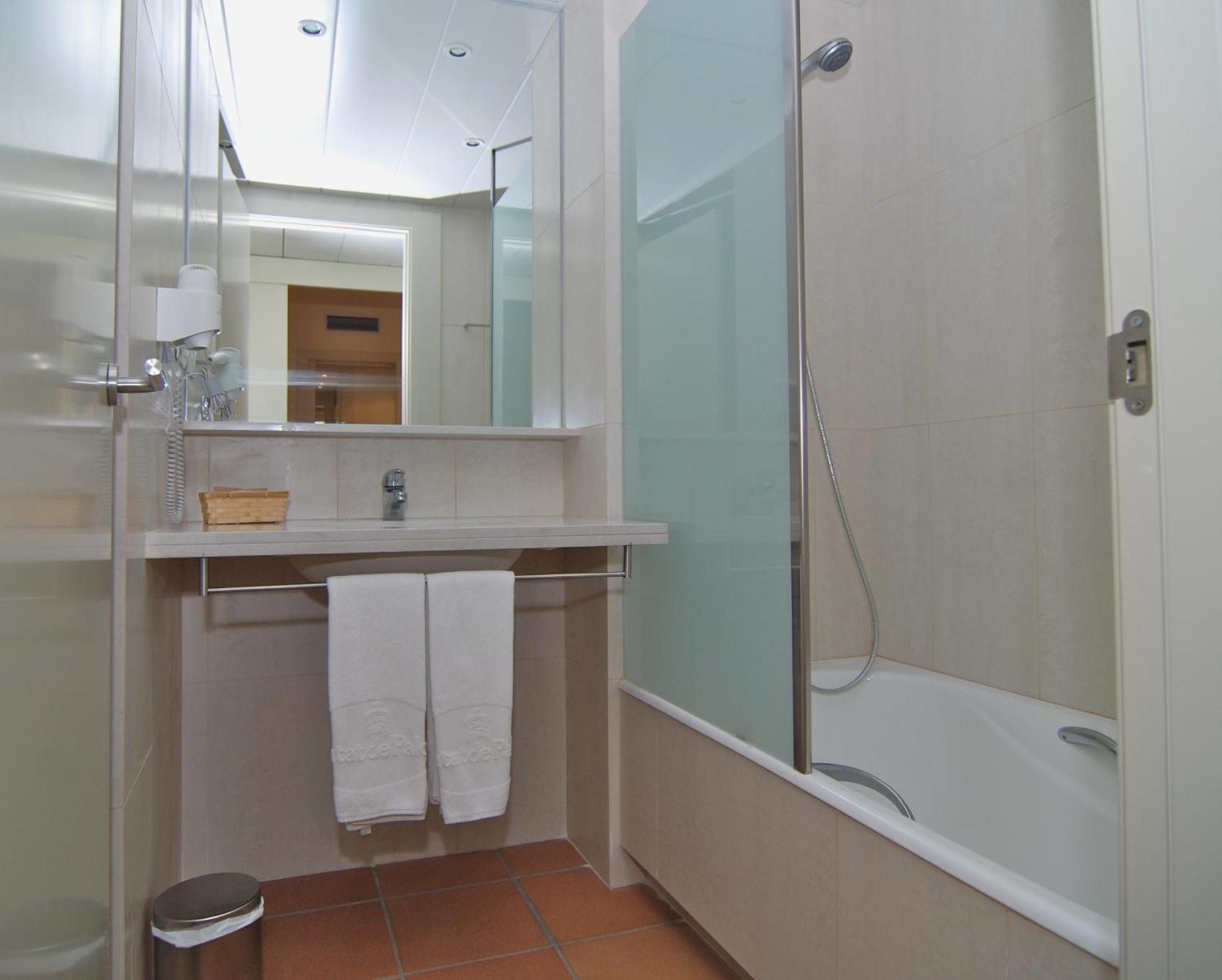 Two-Bedroom Apartment Terrace,1404050351:JPEG