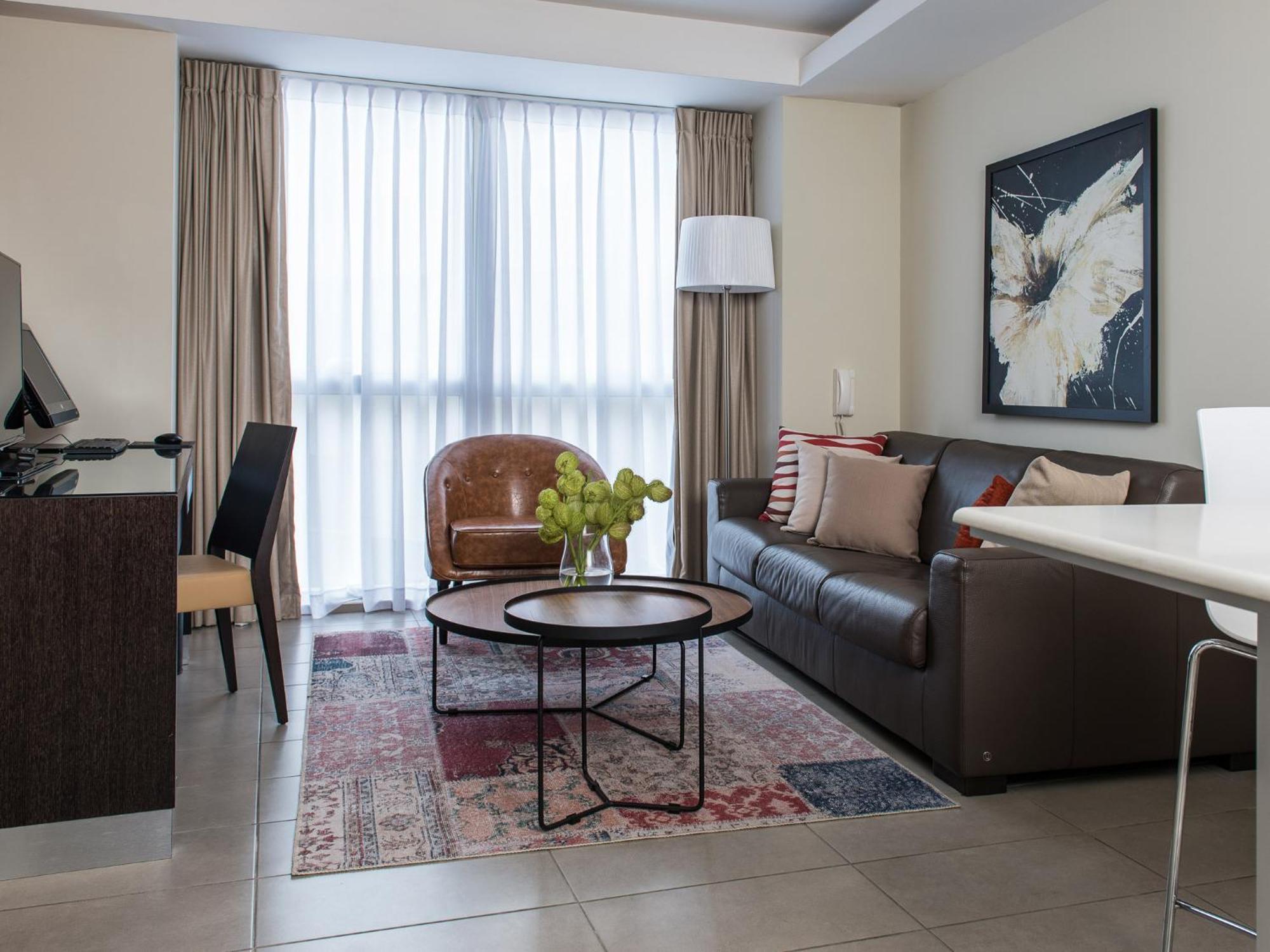 Executive Double or Twin Room Kitchenette