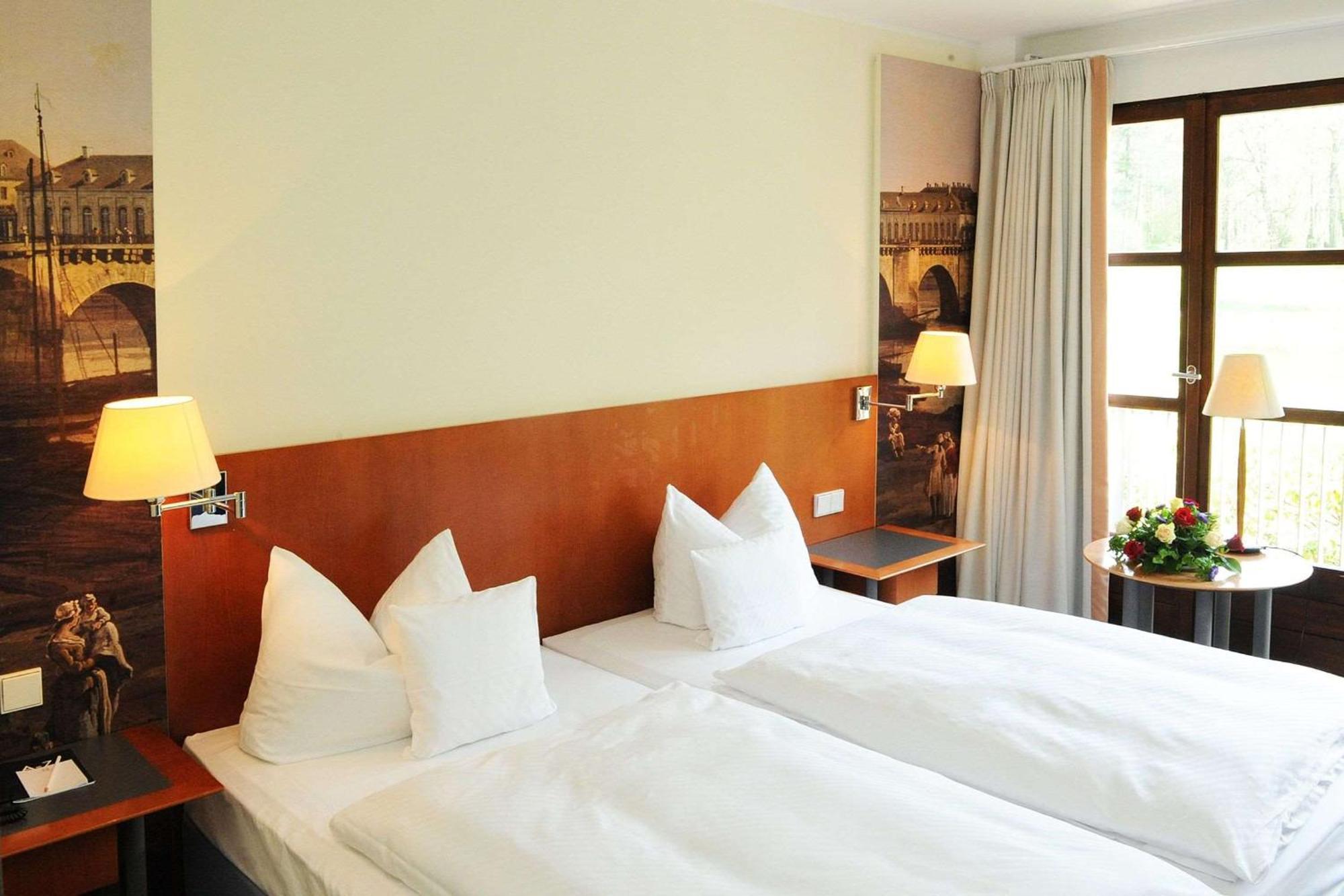 Standard Double Room,556991280:JPEG