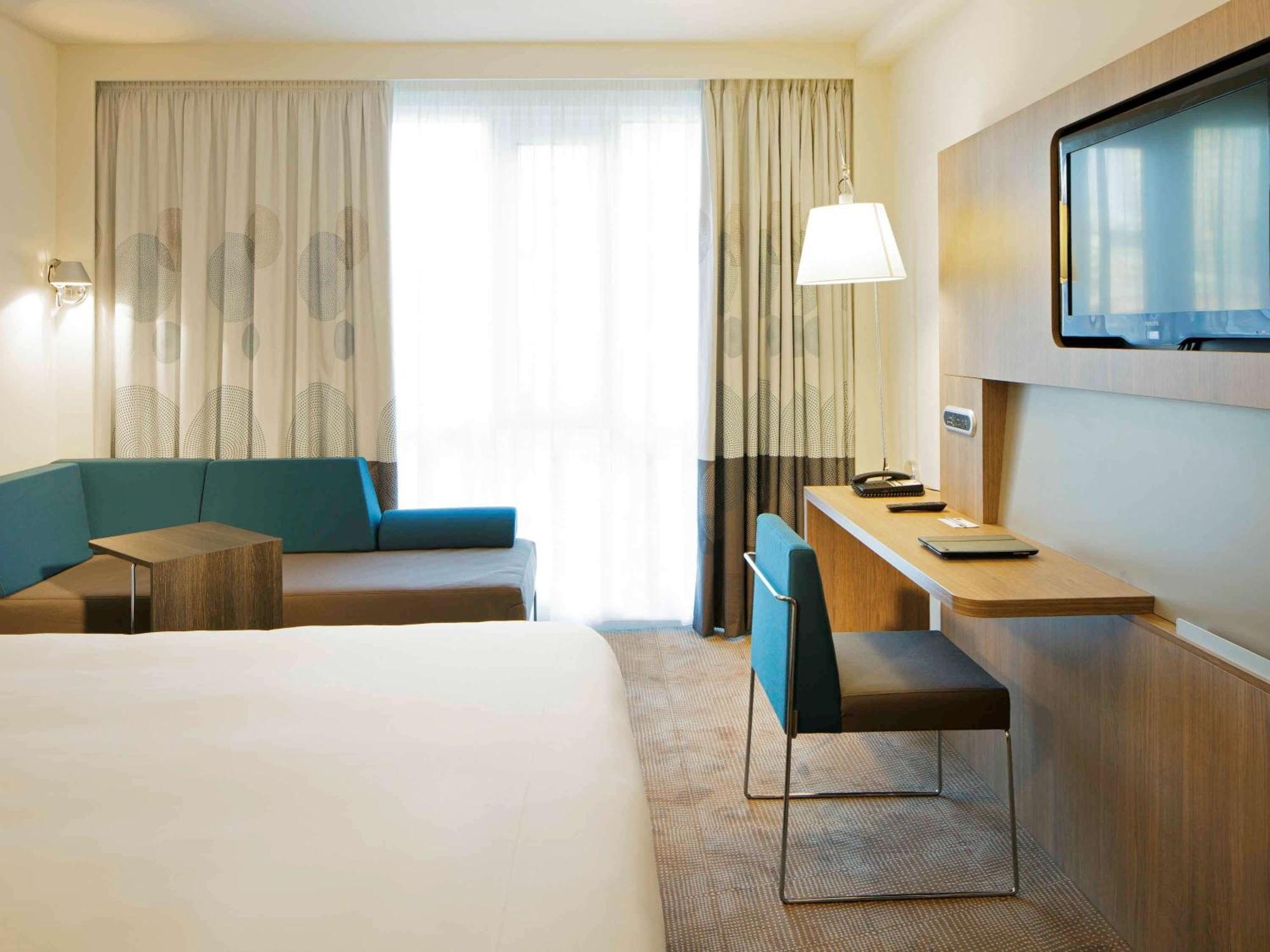 Executive Room with 1 Queen bed