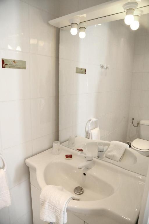 Basic Triple Room,1572624632:JPEG