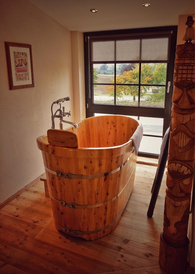 Deluxe Double Room Bath