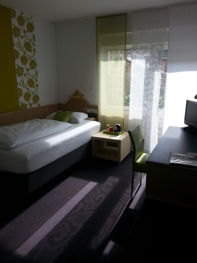 Single Room,564290133:JPEG