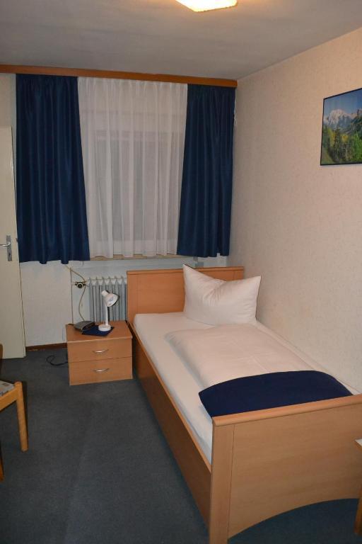 Single Room Standard