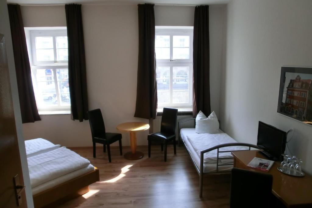Triple Room,56584801:JPEG