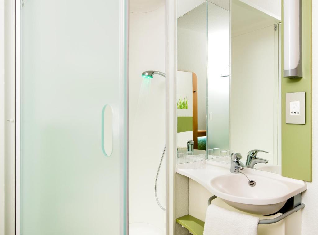 Standard Triple Room,742896283:JPEG