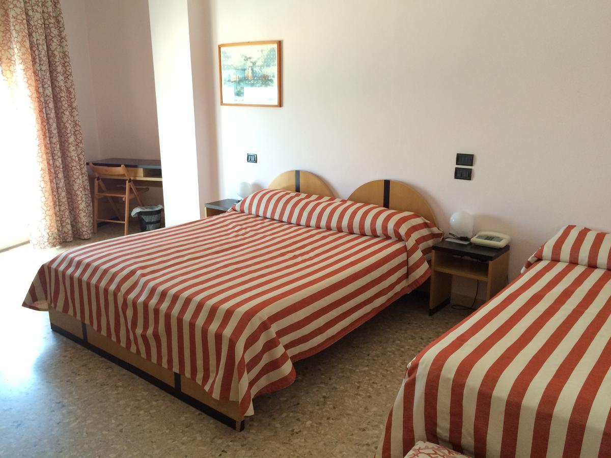Standard Triple Room with Sea View,1500988543:JPEG