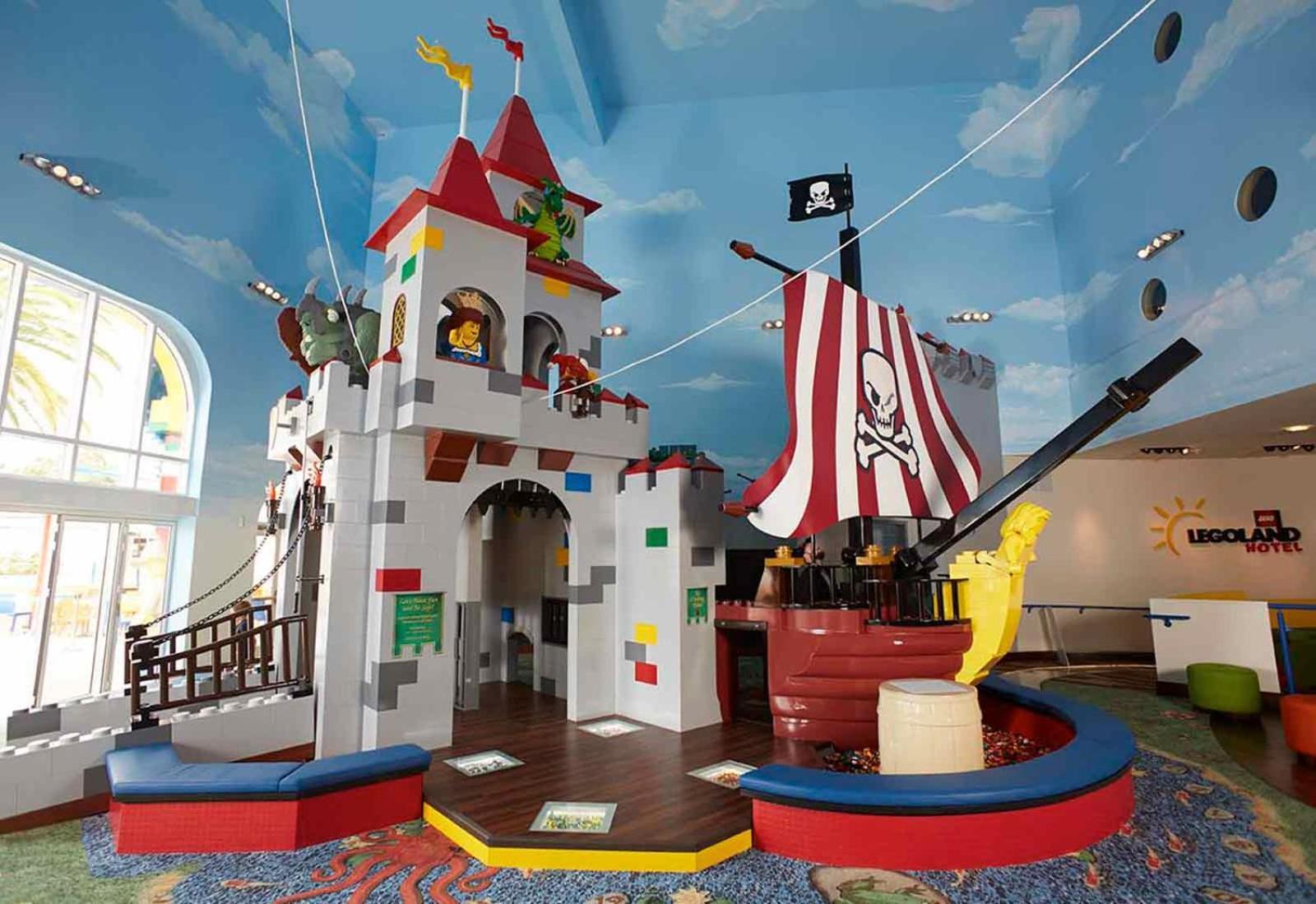 Adventure Fully Themed Room at LEGOLAND Hotel