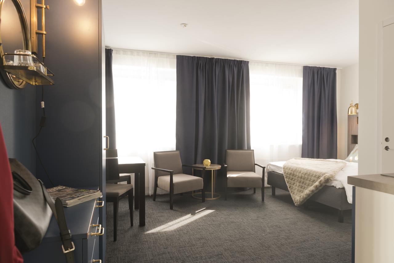 Studio Apartment Large