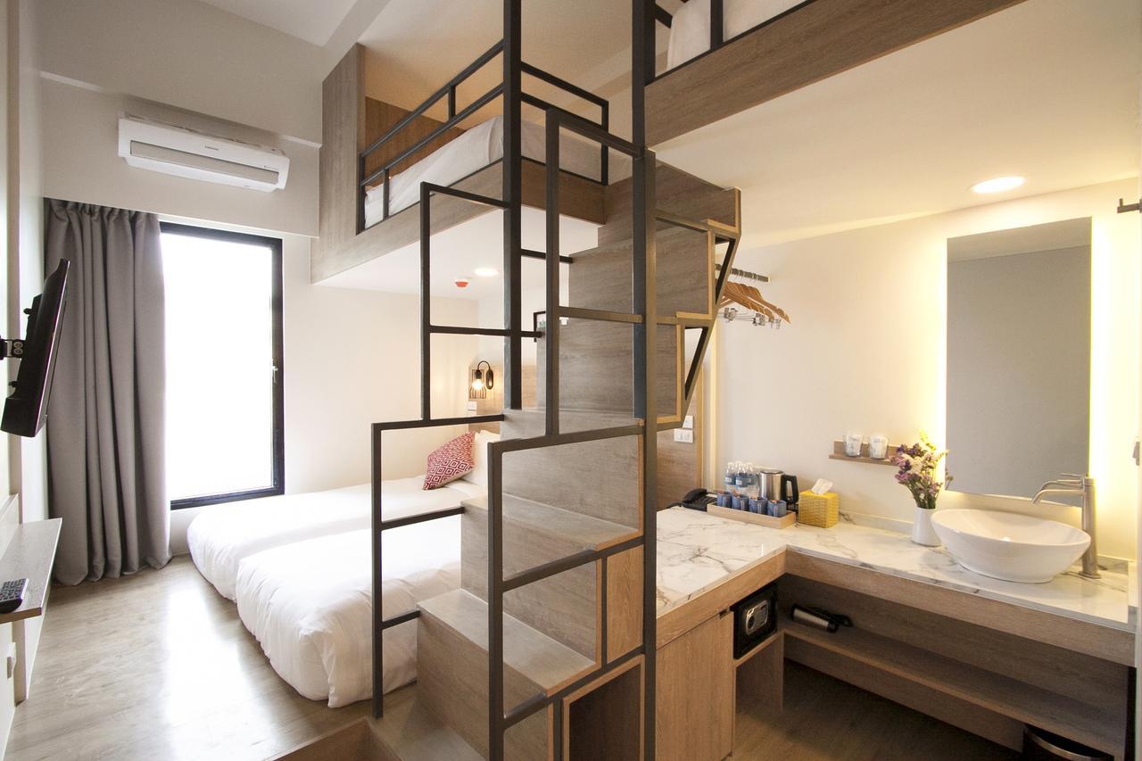 Quadruple King Room