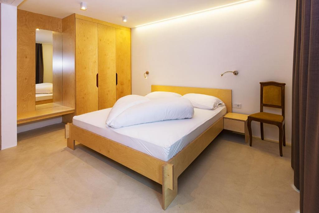 Comfort Single Room,109873707:JPEG