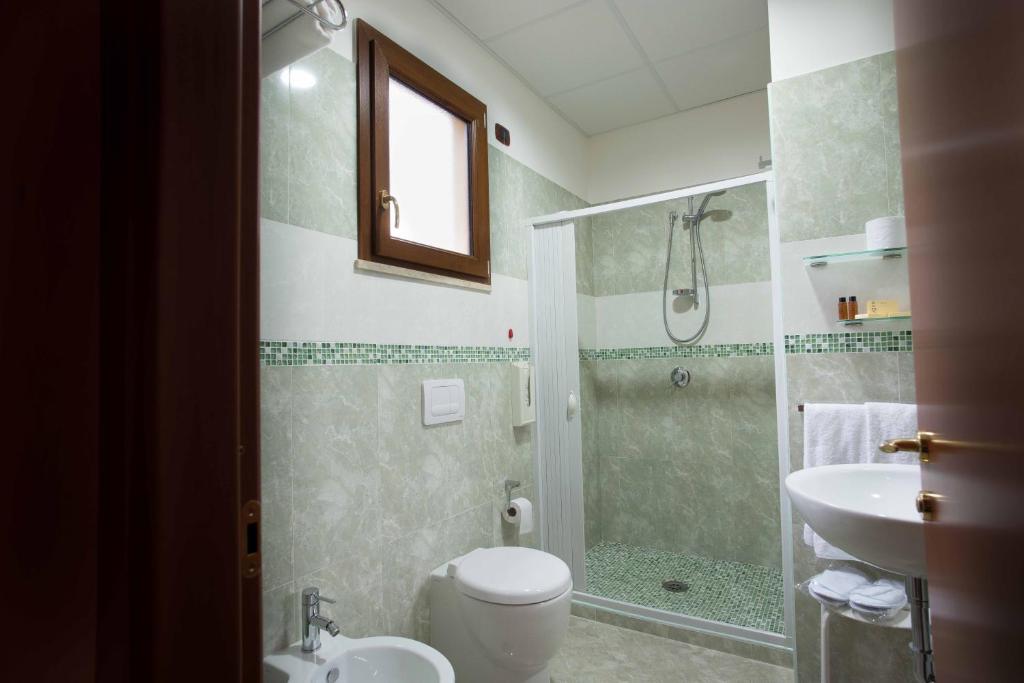 Superior Quadruple Room,1661119992:JPEG