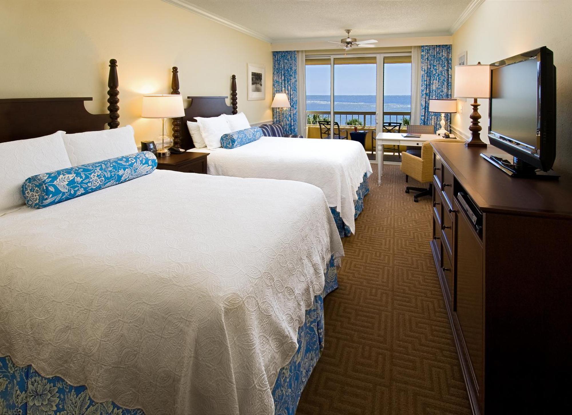 Queen Room with Two Queen Beds - Oceanfront