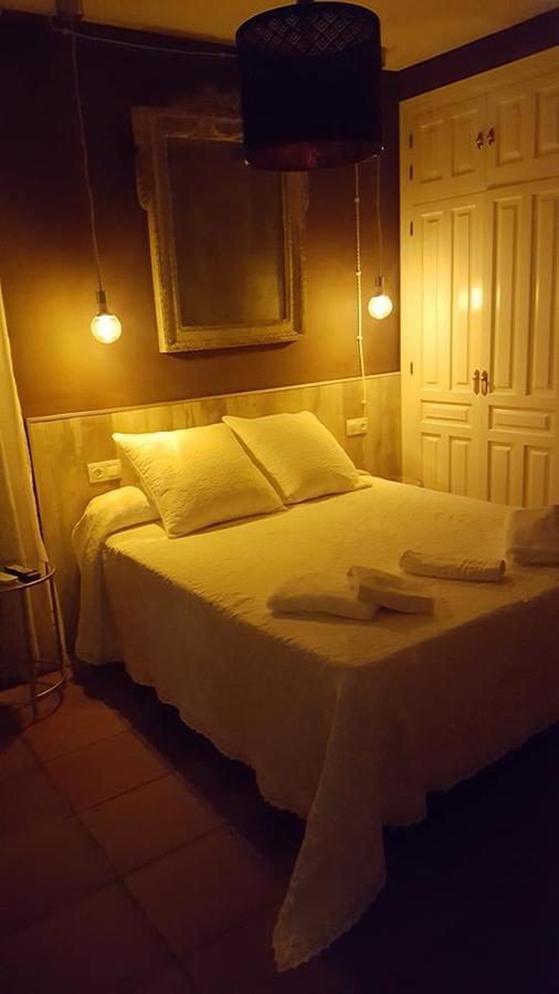 Deluxe Double Room,572176035:JPEG