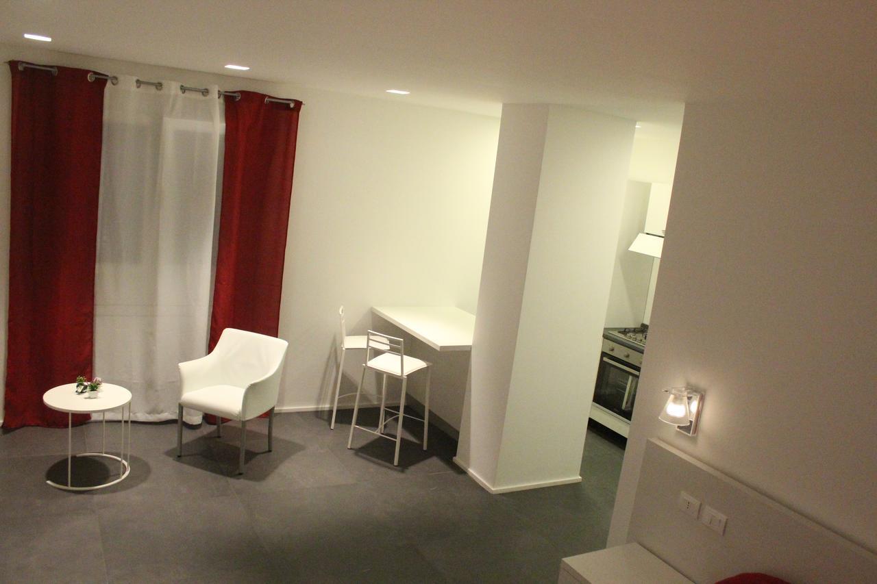 Deluxe Queen Suite