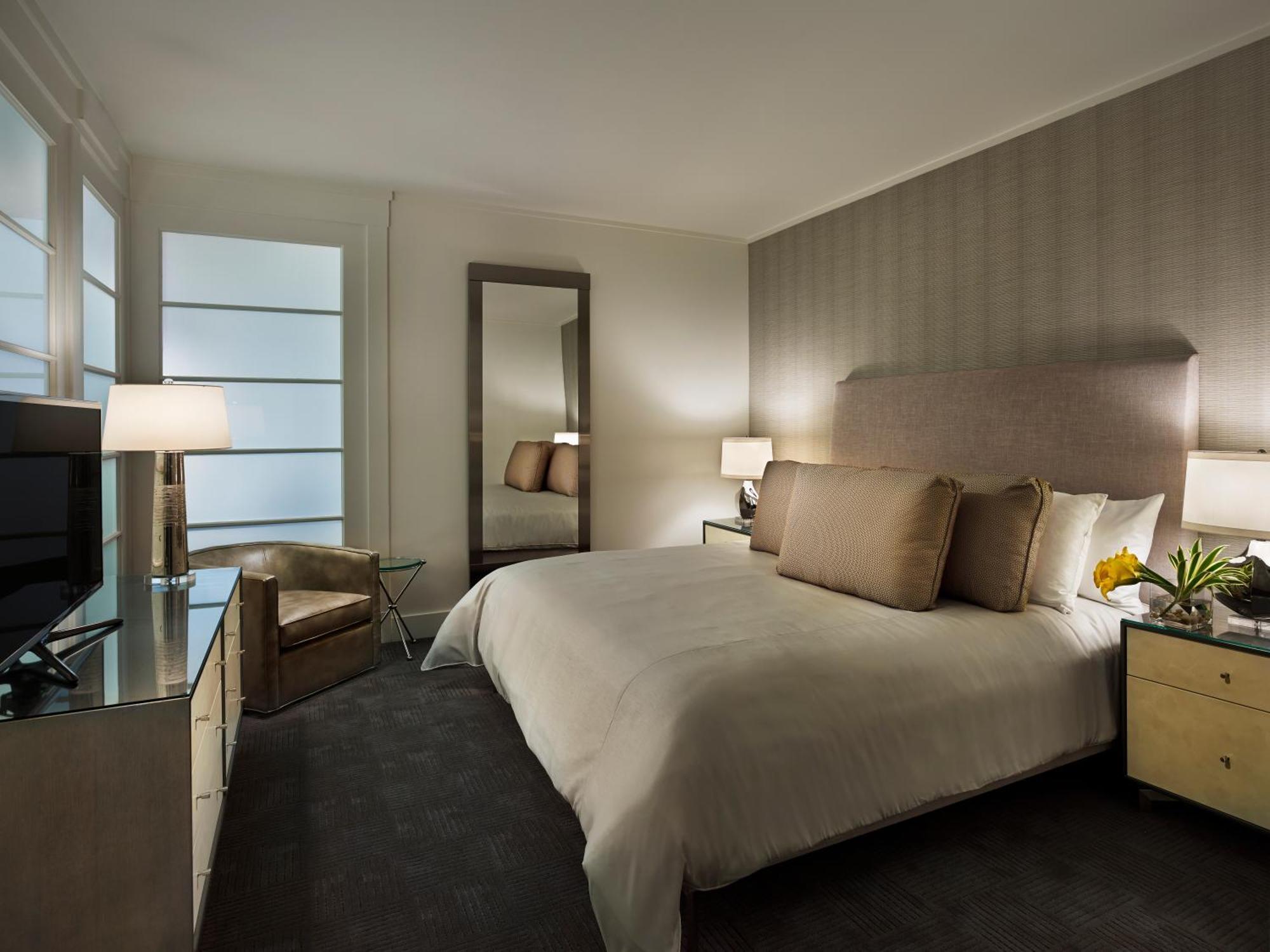 Two Bedroom Platinum Suite,1525911031:JPEG