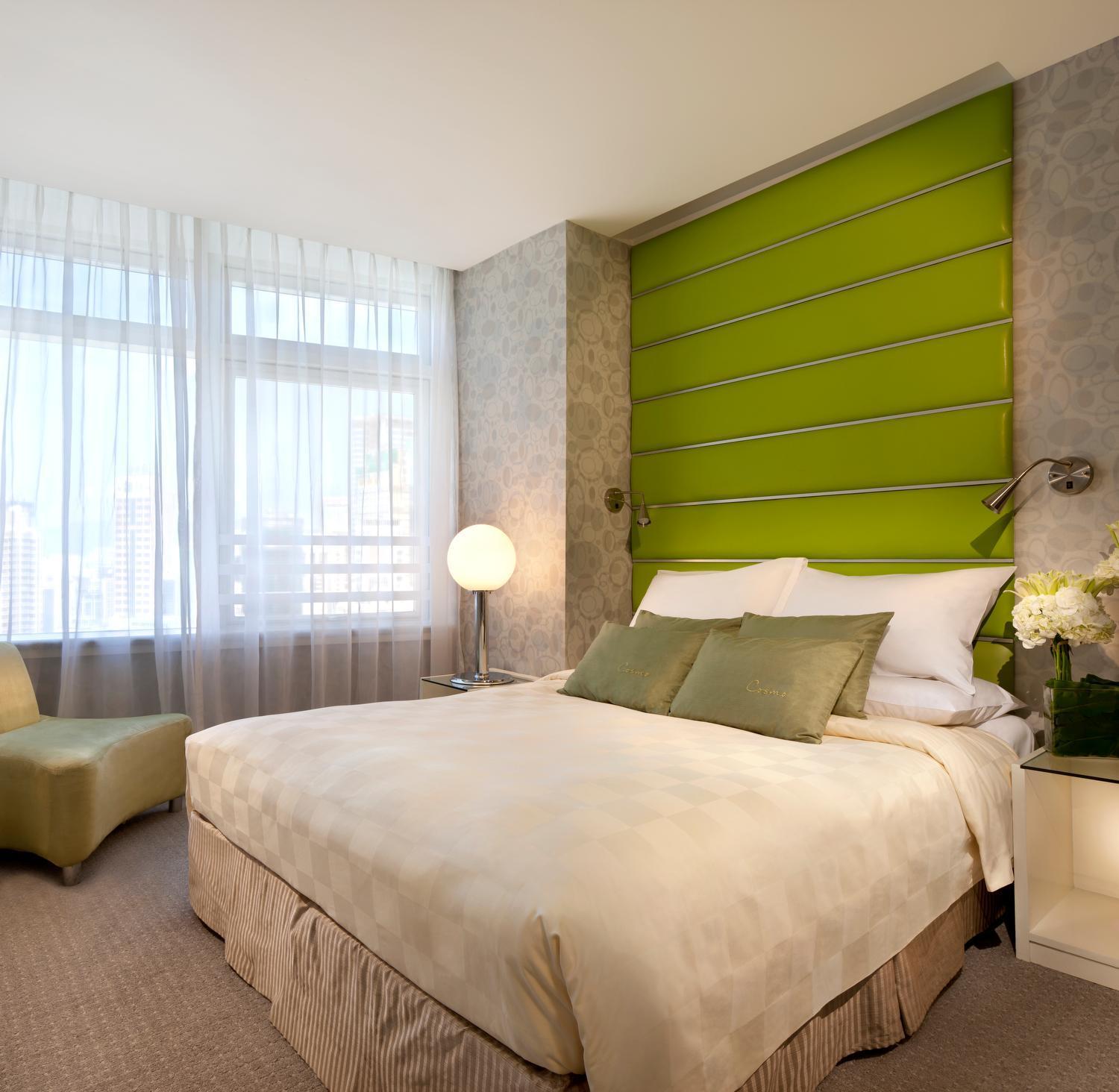 Superior Queen or Twin Room City View
