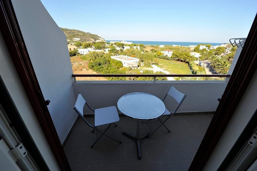 Double or Twin Room Sea View