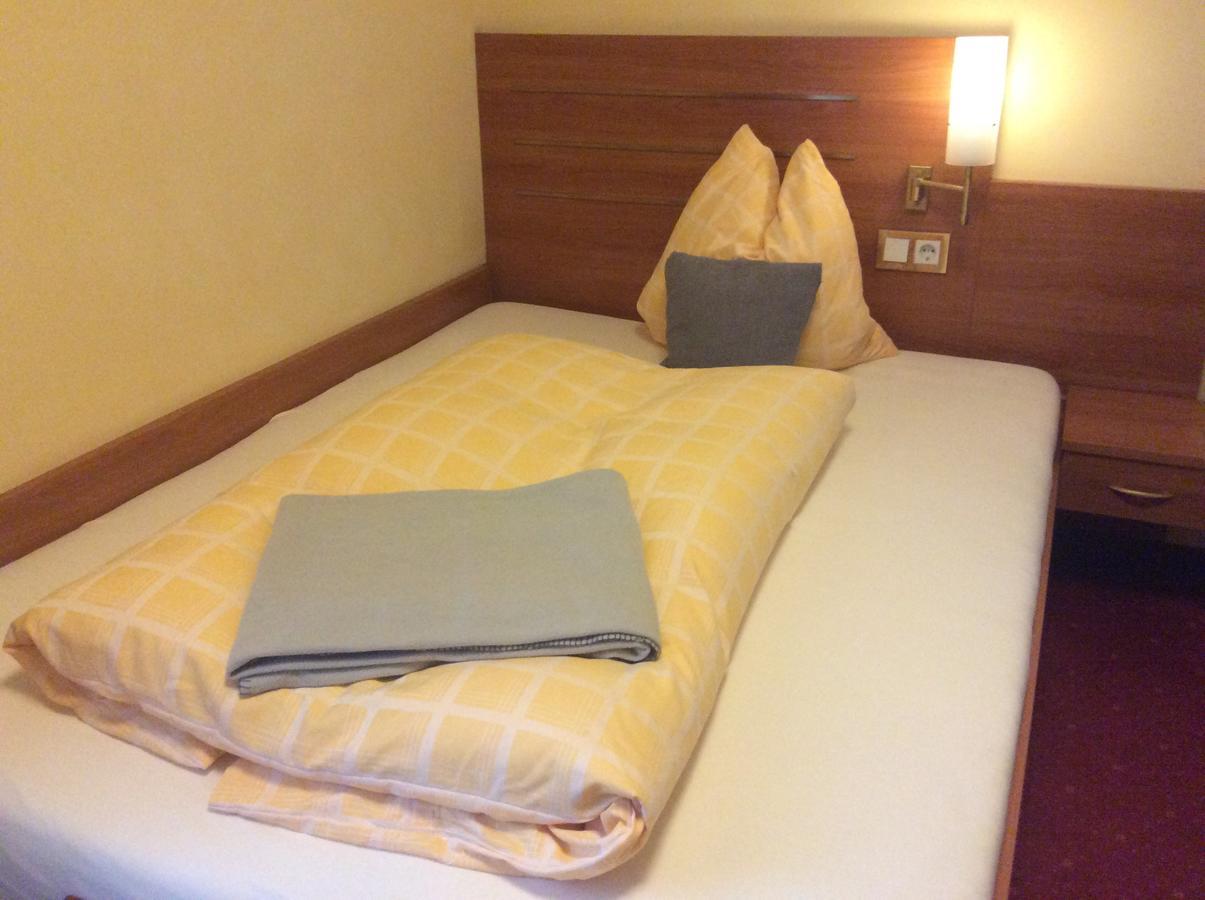 Double Room French Bed,579198201:JPEG