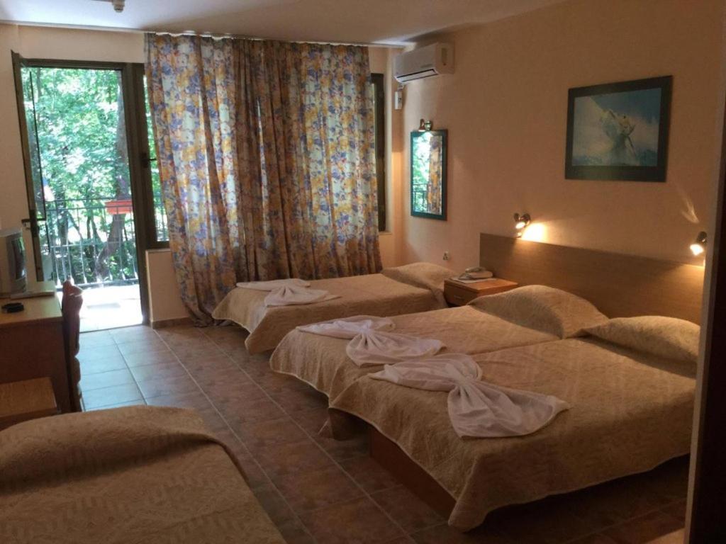 Camera Familiare con Balcone