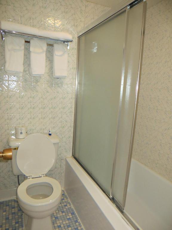 Standard King Room,744542980:JPEG
