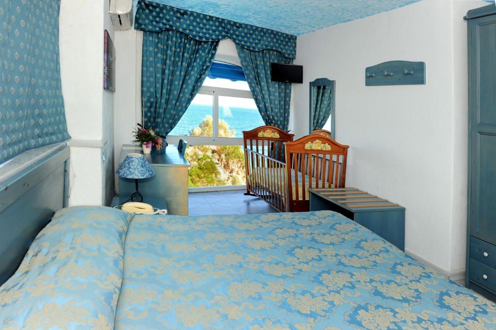 Triple Room,1552525063:JPEG