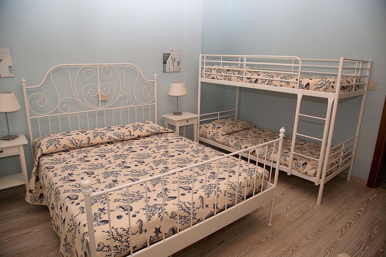 Quadruple Room,584804139:JPEG