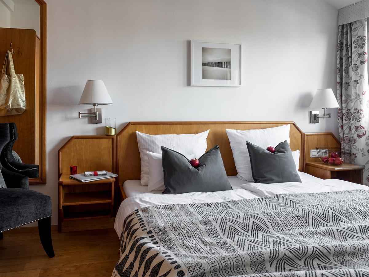 Double Room,584855808:JPEG
