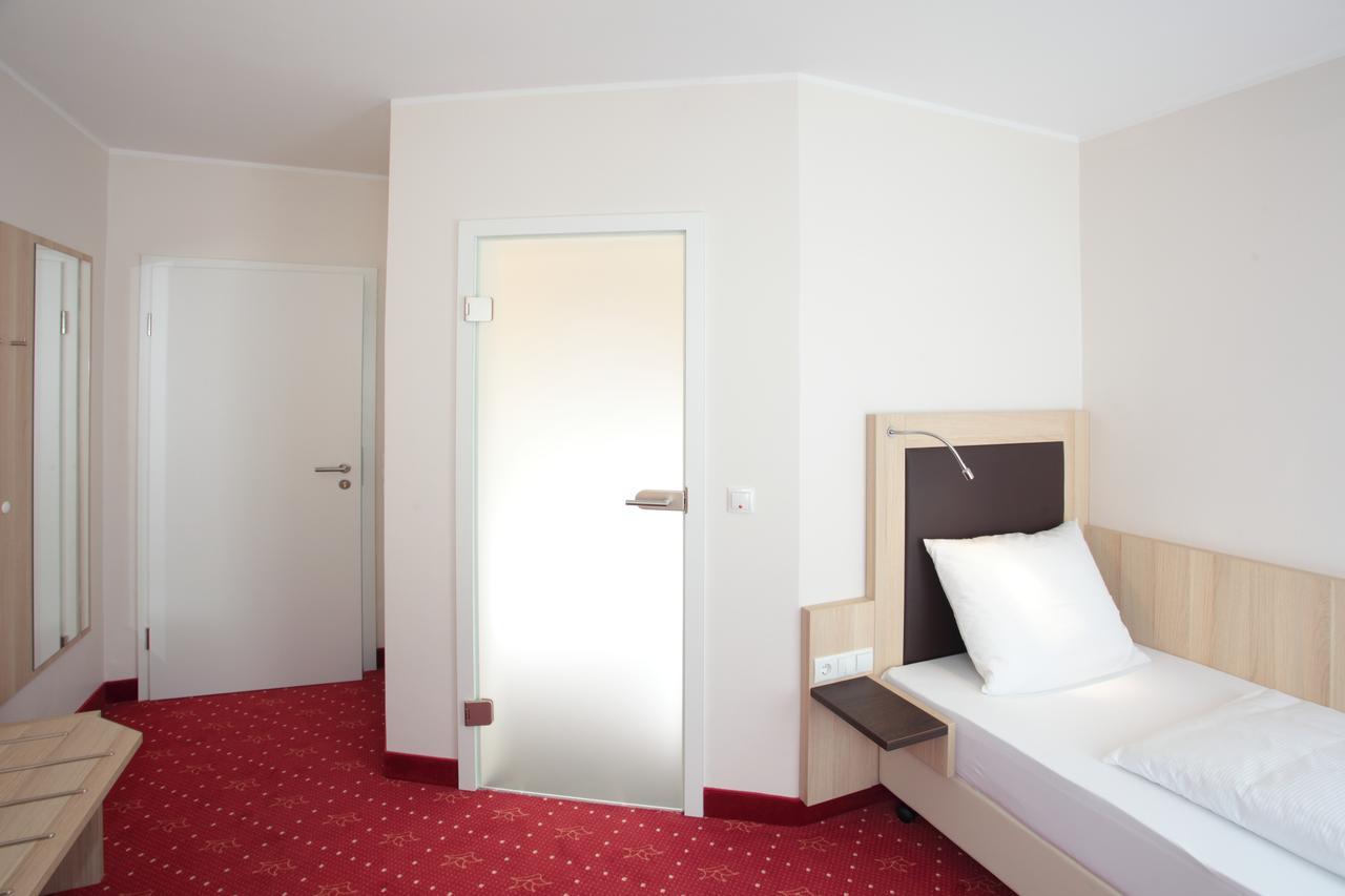 Single Room Bathroom