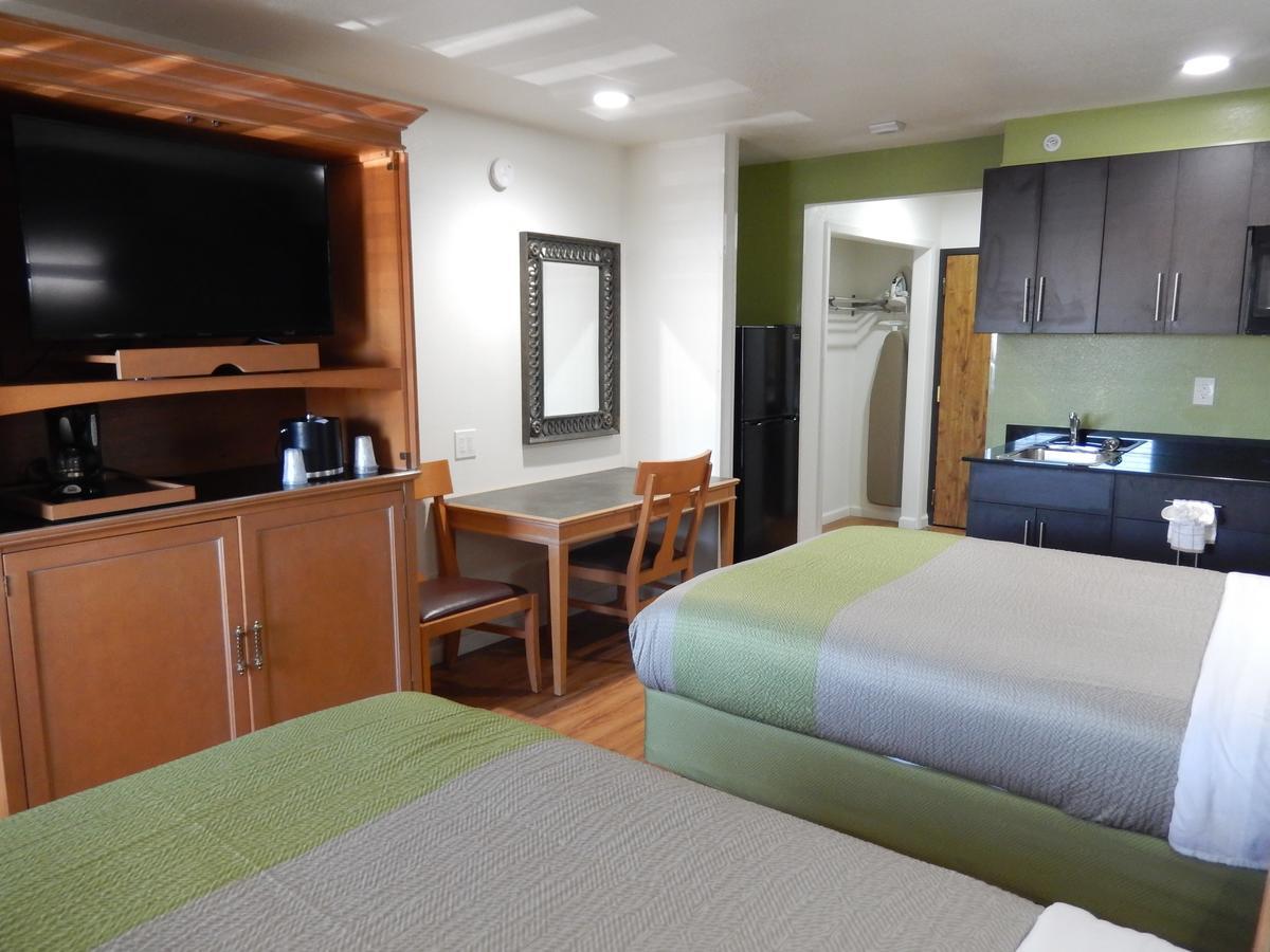 Quadruple Room Disability Access Non-Smoking